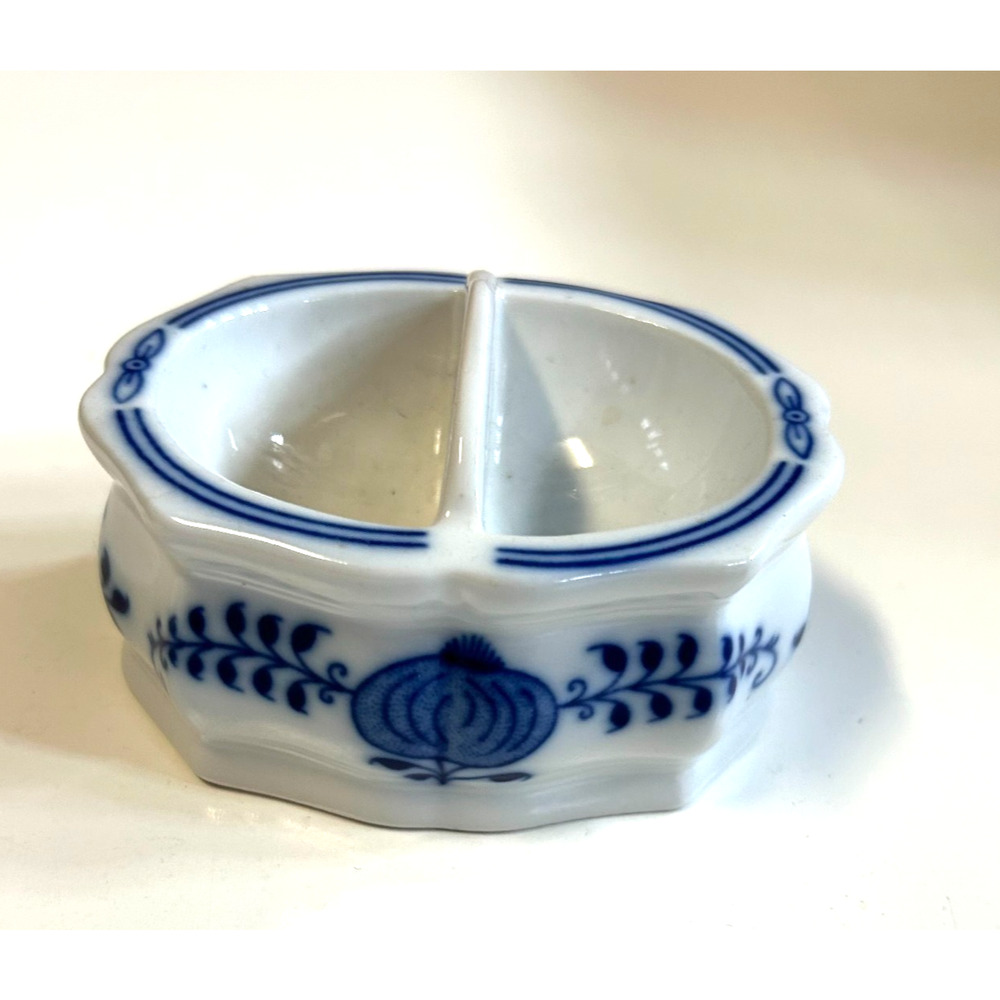 Blue Onion Zwiebelmuster Open Salt & Pepper Safe